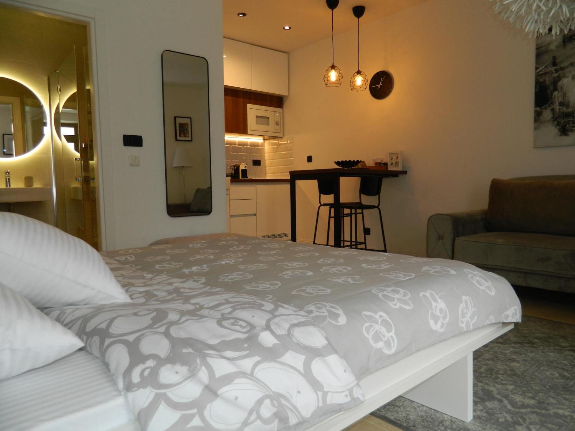 Rose Downtown Apartment Podgorica Exterior photo
